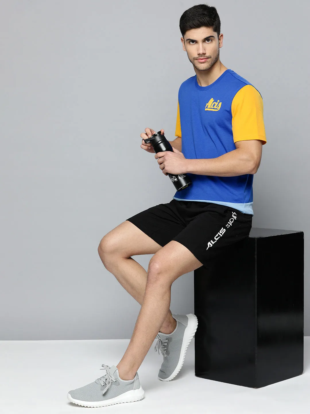 Alcis Men Colourblocked Anti Static Slim Fit T-shirt