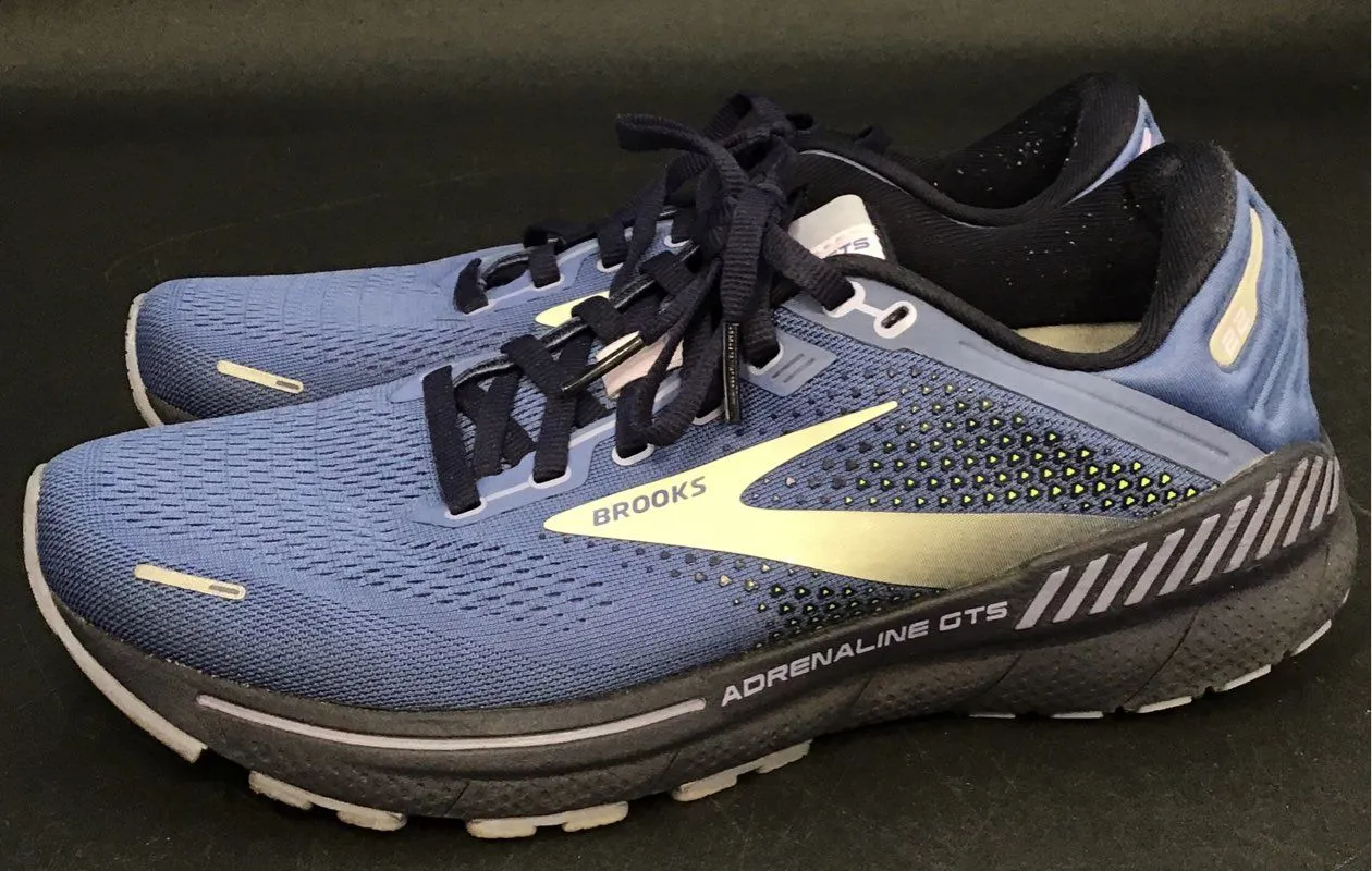 Brooks Women's Adrenaline GTS 22 Blue Athletic Shoes - Size 9