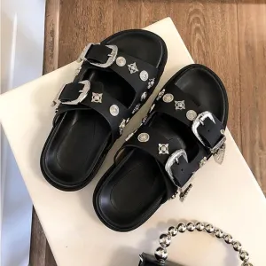 Buckle Design	Platform Sliper