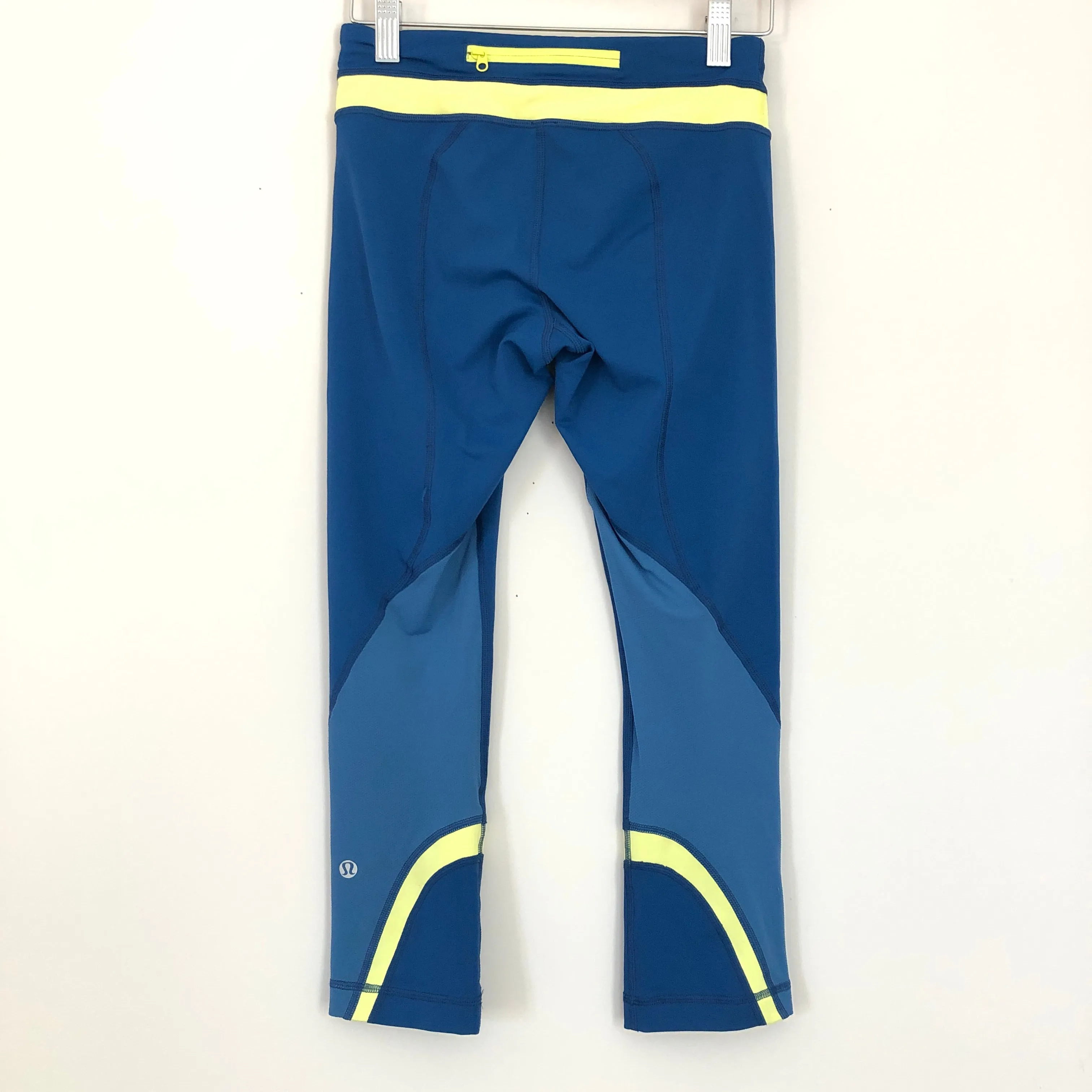 Lululemon Blue & Neon Crop Legging - Size 4 (21” Inseam)