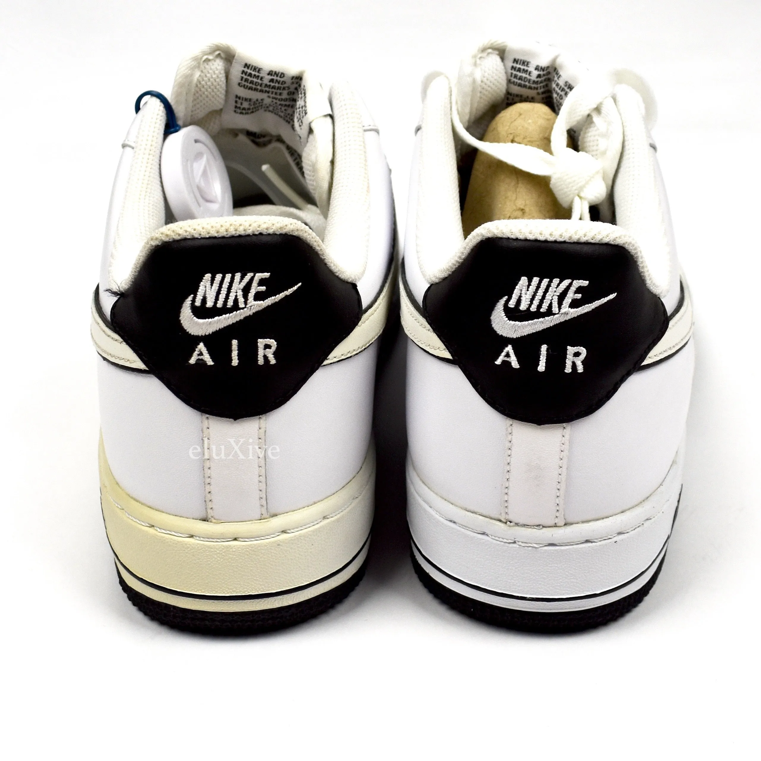 Nike - Air Force 1 Low 'Outlined Swoosh' (White/Black)