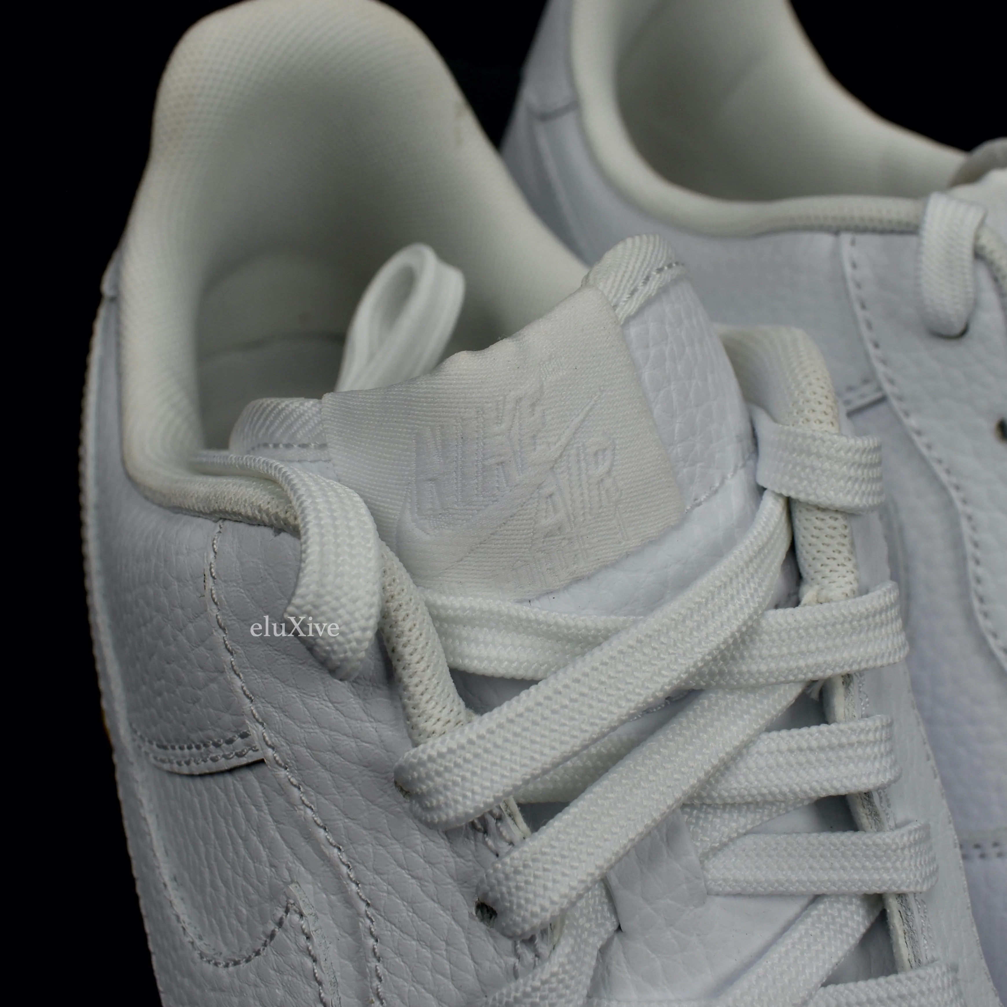 Nike - Air Force 1 Low Pebbled Leather (White/Gum)