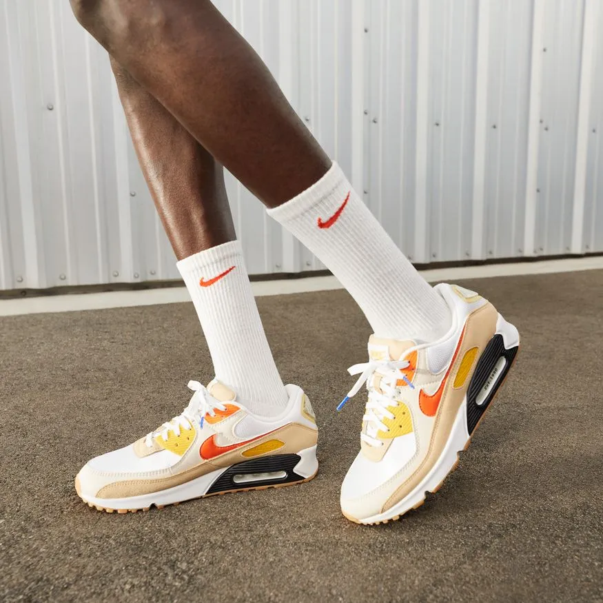 Nike Air Max 90 SE FB4315-100