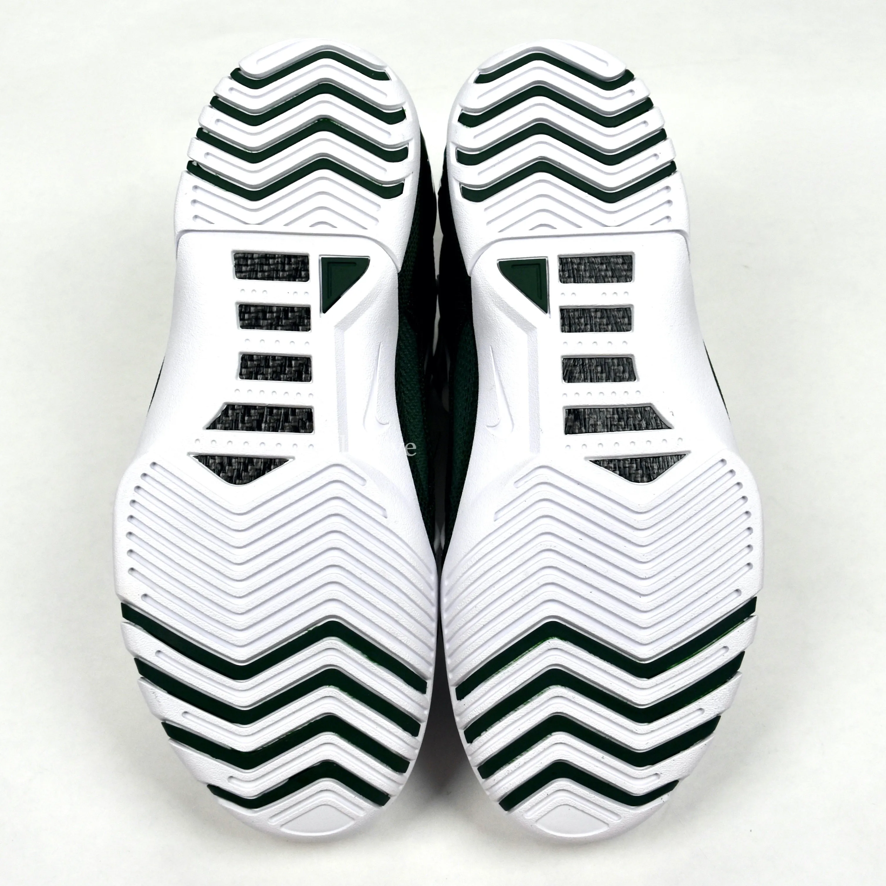 Nike - Lebron Air Zoom Generation SVSM QS