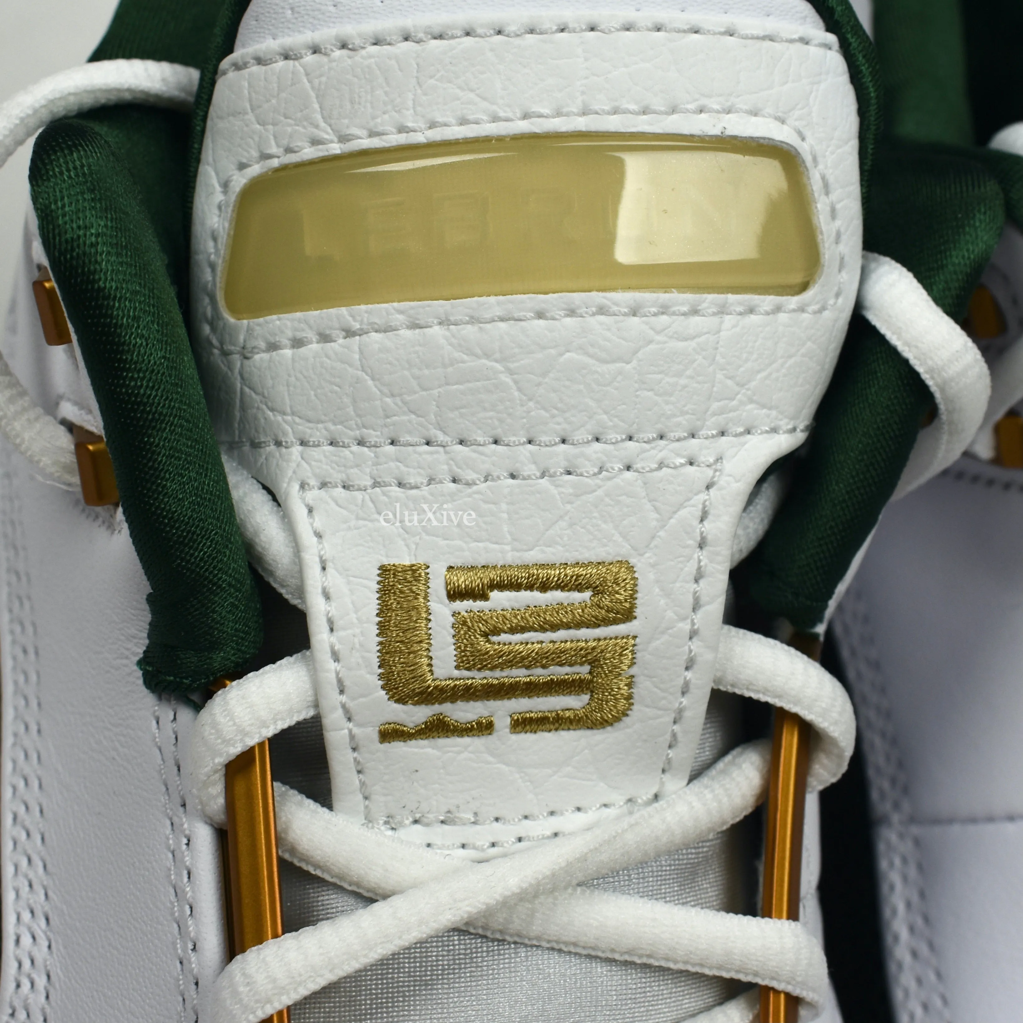 Nike - Lebron Air Zoom Generation SVSM QS