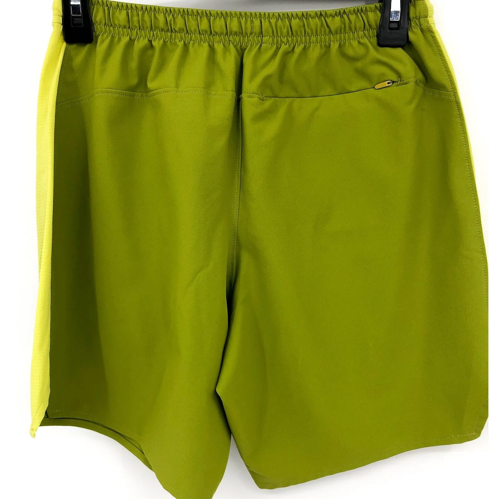 OUTDOOR VOICES Men's Linerless High Stride 7" Short XS Mossy Green Apple NWT