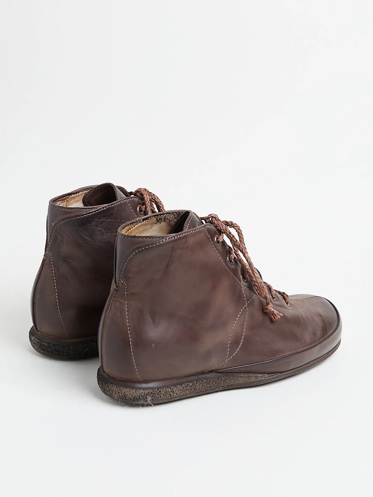 Round Shape Leisure Shoes in Dark Brown