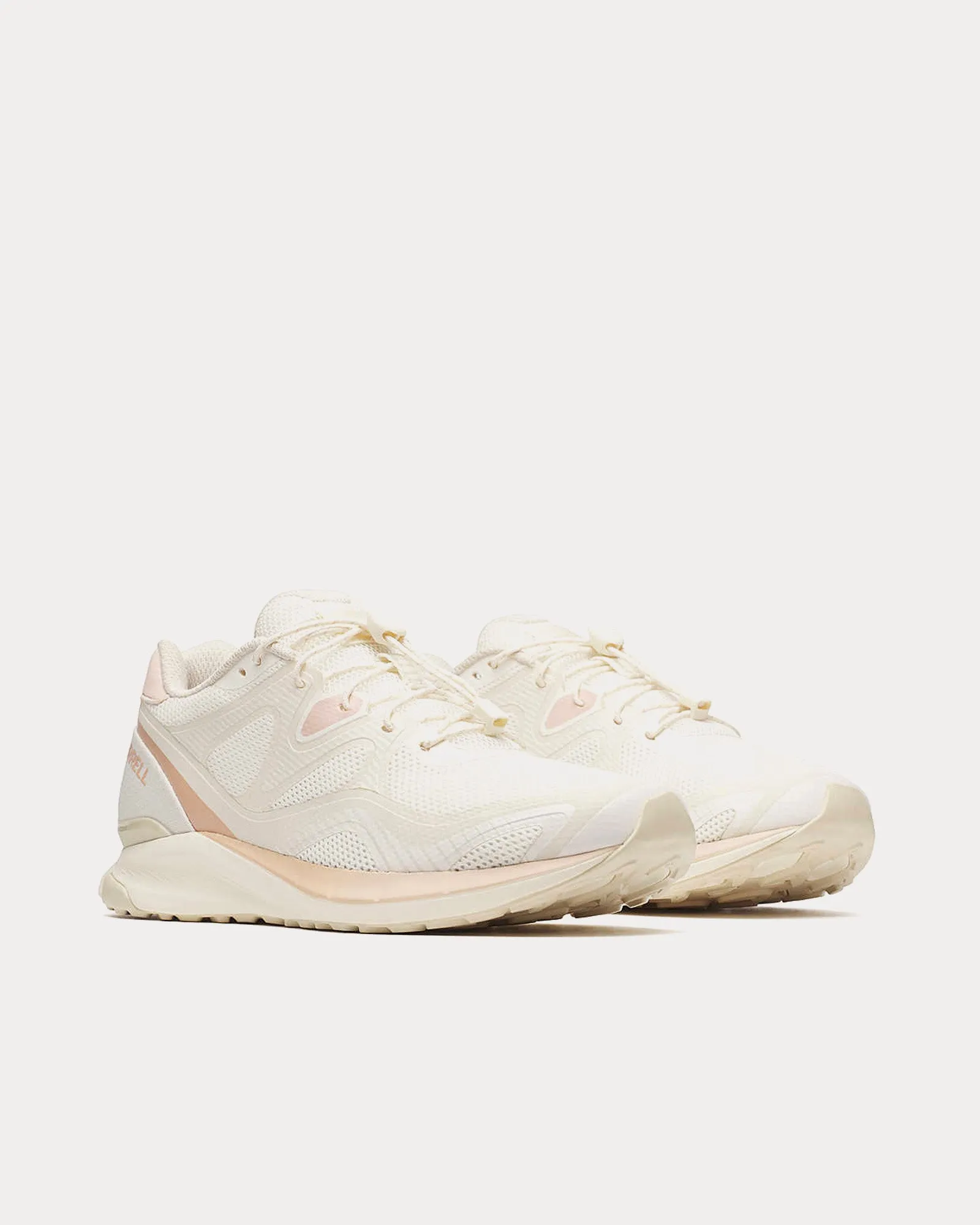 Skyquest Trek Chalk / Pink Salt Low Top Sneakers