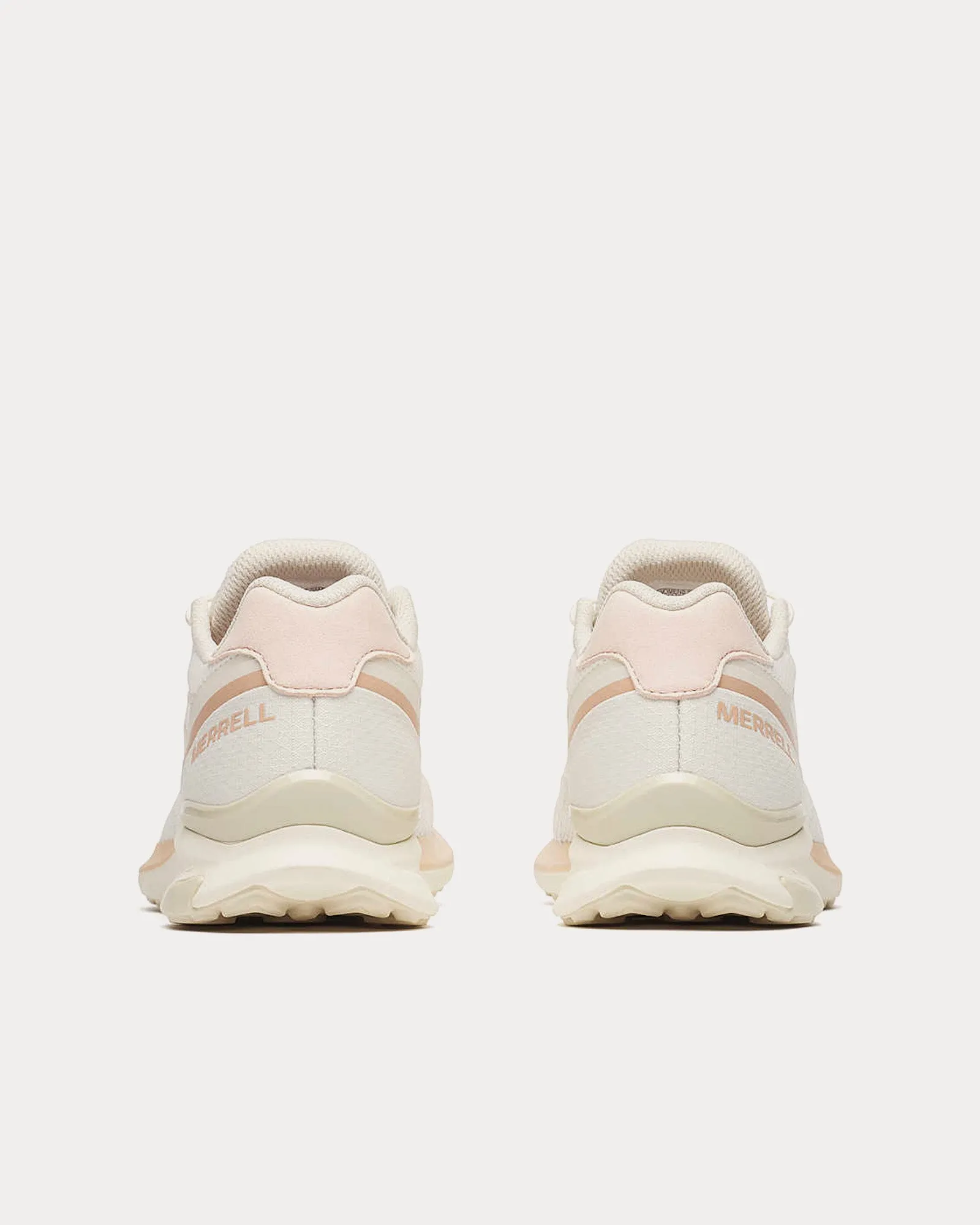 Skyquest Trek Chalk / Pink Salt Low Top Sneakers