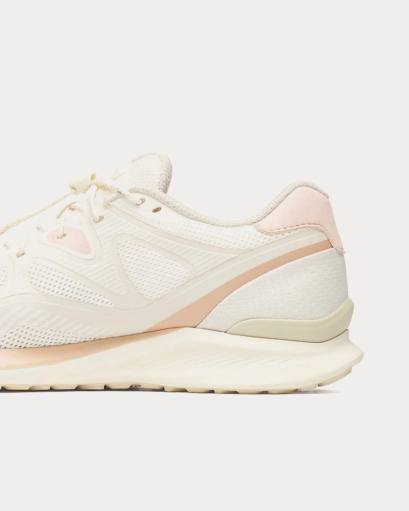 Skyquest Trek Chalk / Pink Salt Low Top Sneakers