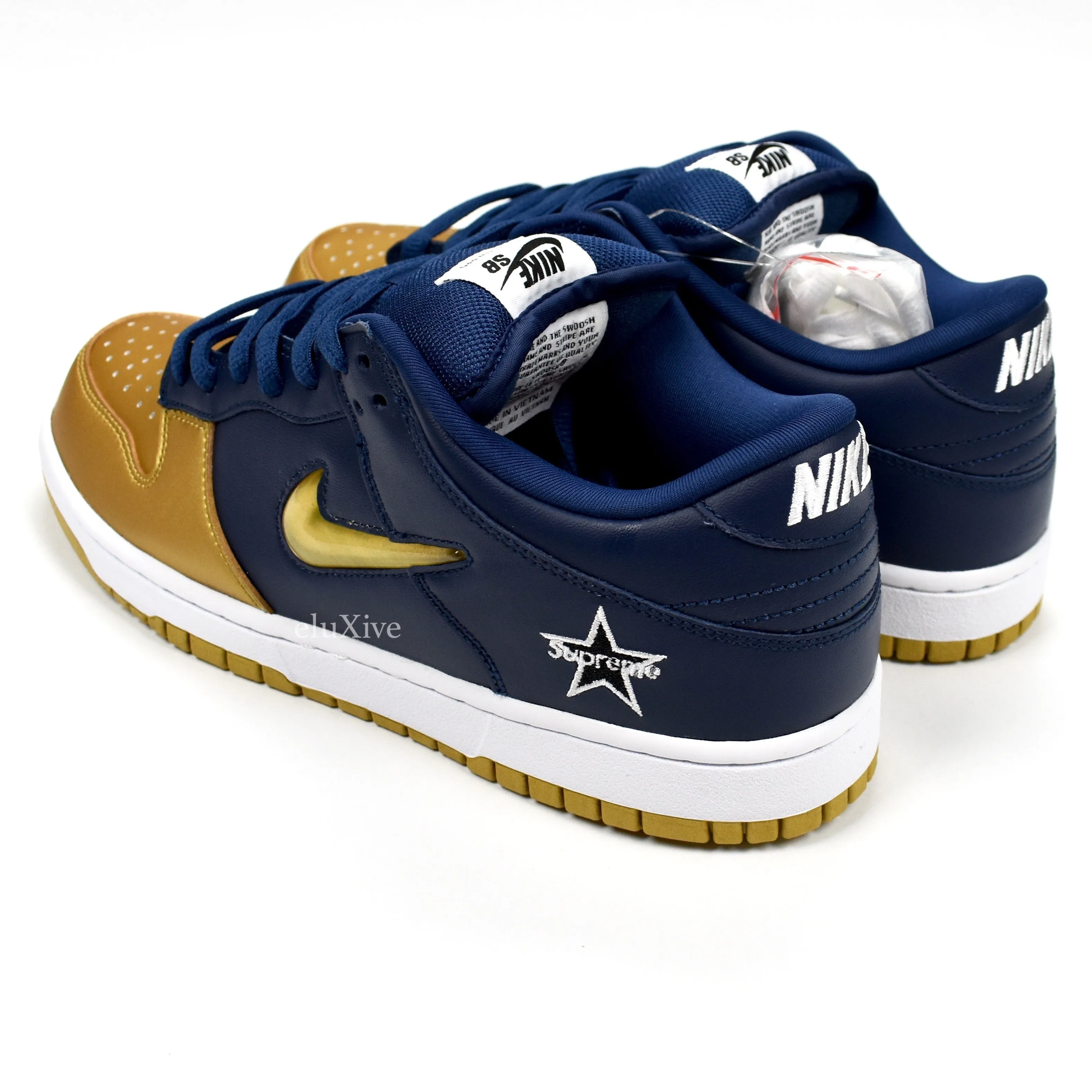 Supreme x Nike - SB Dunk Low OG QS (Navy/Gold)