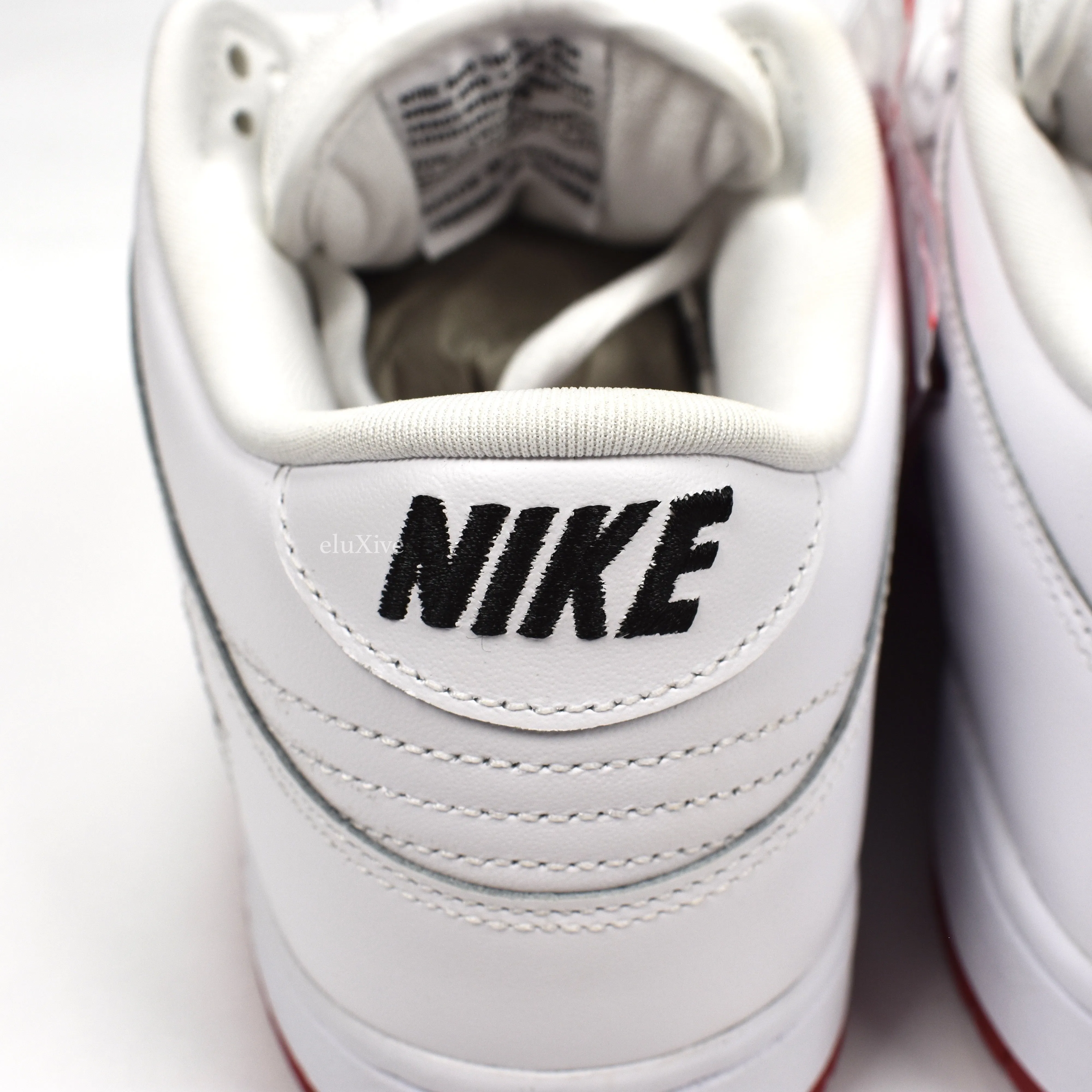 Supreme x Nike - SB Dunk Low OG QS (White/Red)