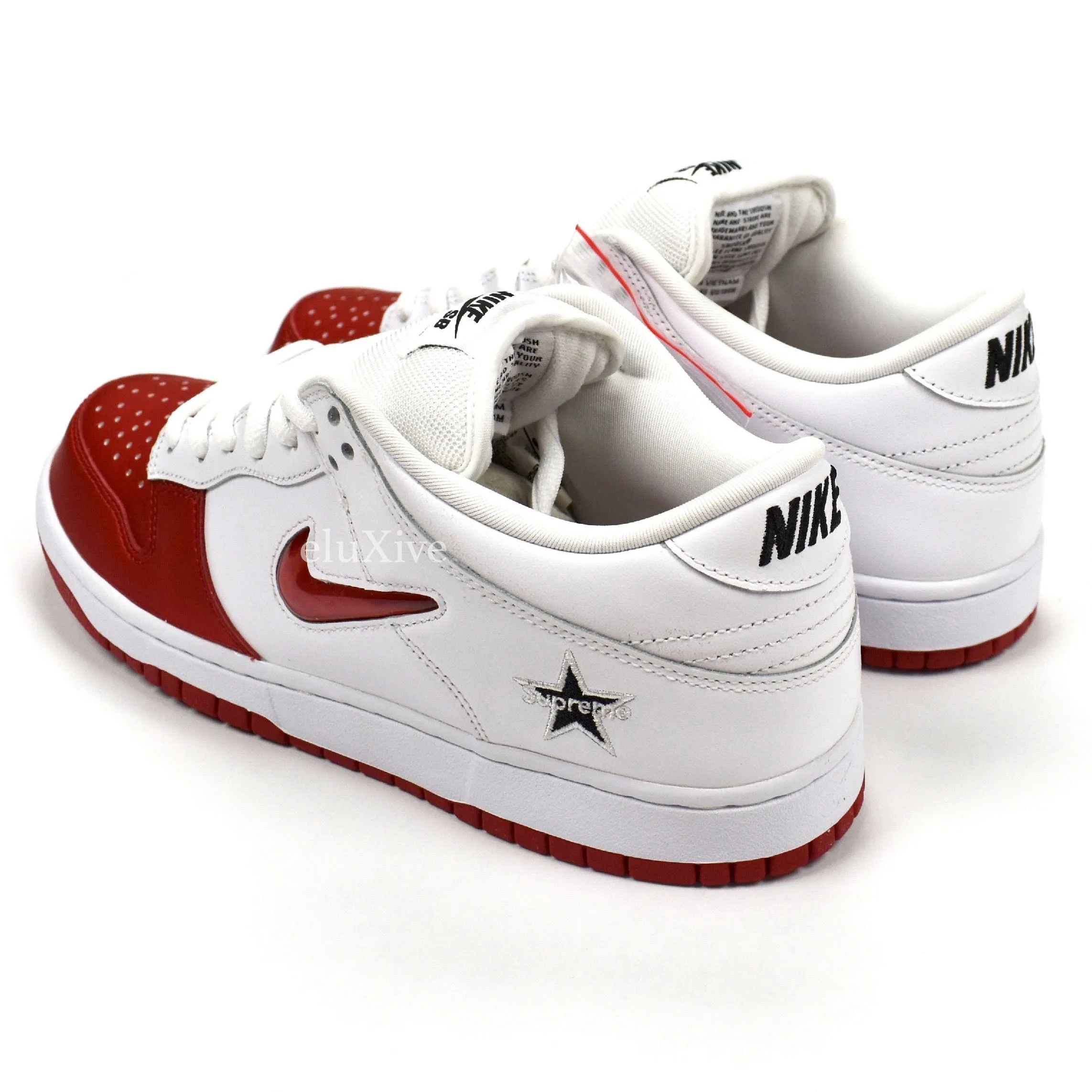 Supreme x Nike - SB Dunk Low OG QS (White/Red)