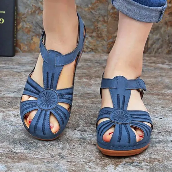 Women's Retro Soft Sole Round Toe Wedge Sandals 04238221C