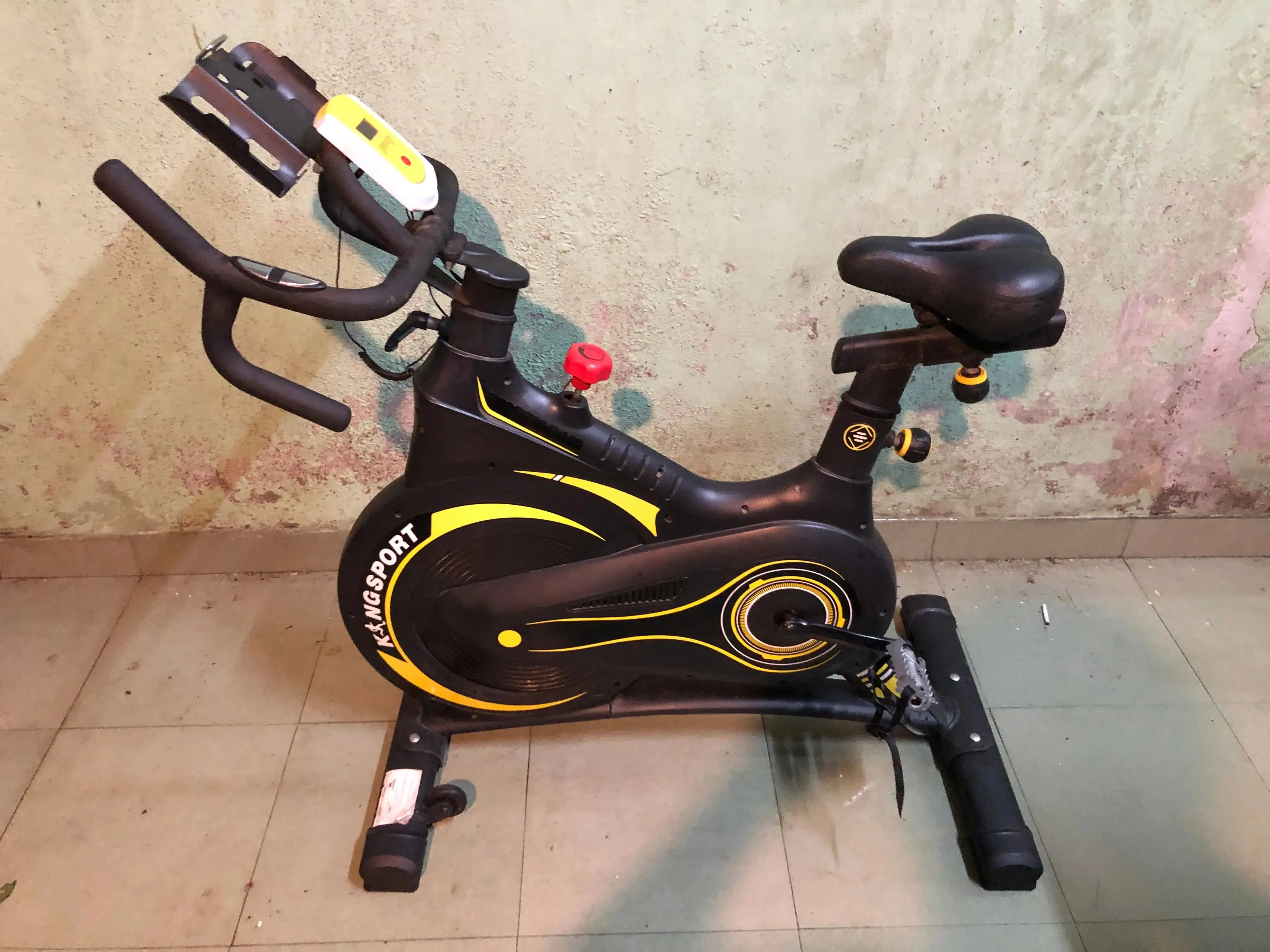 Xe đạp tập thể dục KingSport, bánh đà kháng từ, kèm đồng hồ đo nhịp tim - Hàng loại 1 (Như mới 90%)