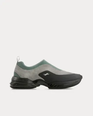 Y-Moc Crest Slip On Sneakers